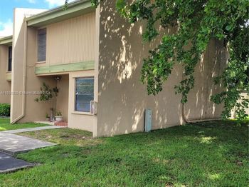 9521 NW 14th Ct