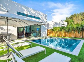 530 NW 41st St, Miami FL 33127