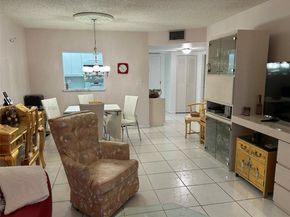 5640 SW 3rd Pl 212, Margate FL 33068
