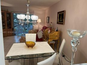 5640 SW 3rd Pl 212, Margate FL 33068