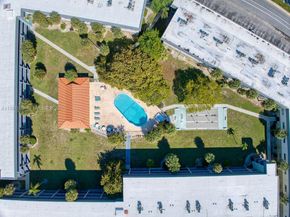 270 Layne Blvd 207, Hallandale Beach FL 33009