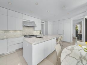 5327 N Bay Rd, Miami Beach FL 33140