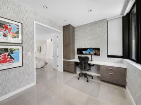 5327 N Bay Rd, Miami Beach FL 33140