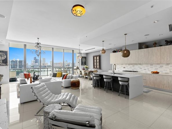 3300 NE 188th St LPH16, Aventura FL 33180