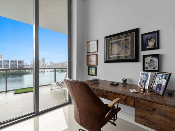3300 NE 188th St LPH16, Aventura FL 33180