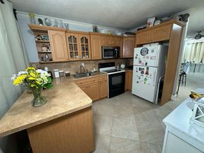 11537 SW 6th St, Sweetwater FL 33174