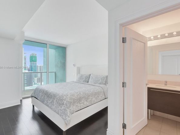 1900 N Bayshore Dr 3207, Miami FL 33132