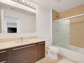 1900 N Bayshore Dr 3207, Miami FL 33132