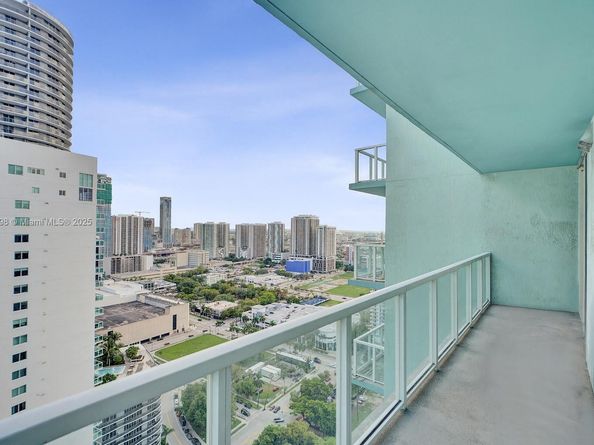 1900 N Bayshore Dr 3207, Miami FL 33132