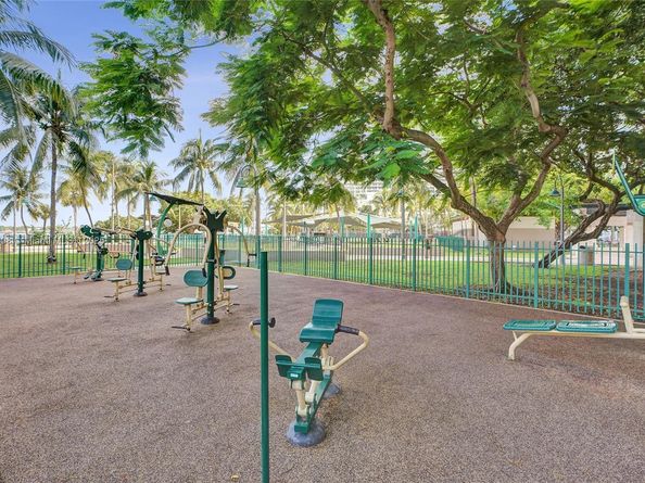 1900 N Bayshore Dr 3207, Miami FL 33132