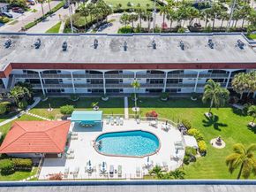 580 Egret Dr 111, Hallandale Beach FL 33009