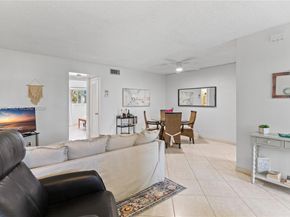 580 Egret Dr 111, Hallandale Beach FL 33009