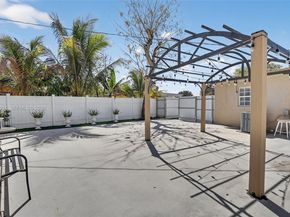 3220 NW 2nd St, Lauderhill FL 33311