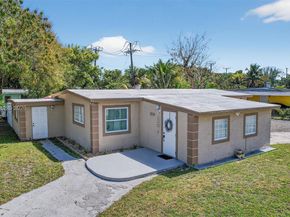 3220 NW 2nd St, Lauderhill FL 33311