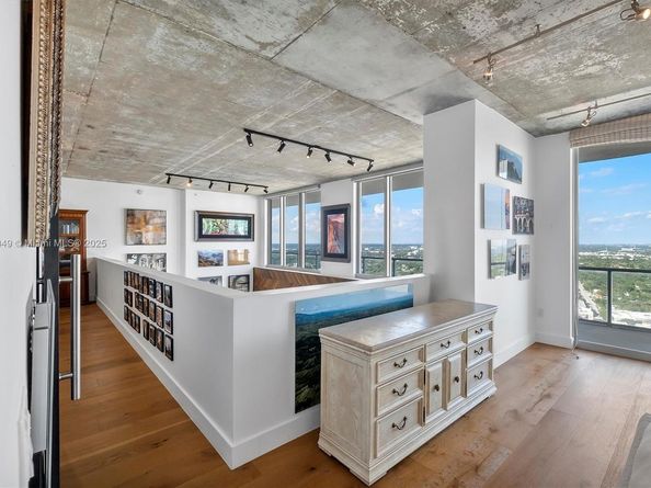 3470 E Coast Ave PH202, Miami FL 33137