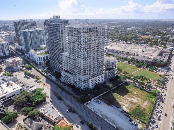 3470 E Coast Ave PH202, Miami FL 33137