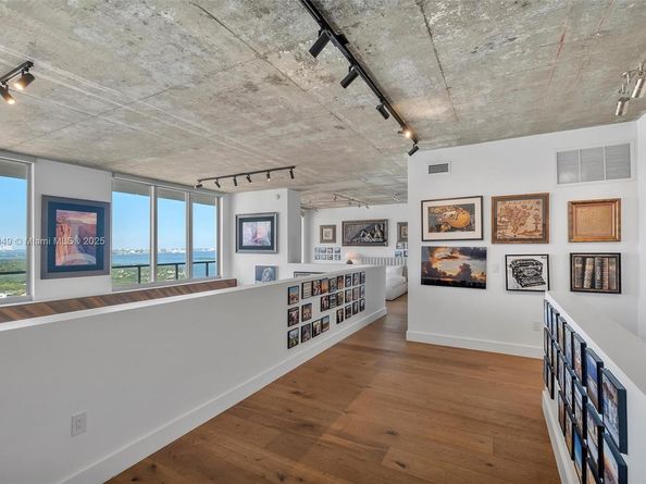 3470 E Coast Ave PH202, Miami FL 33137