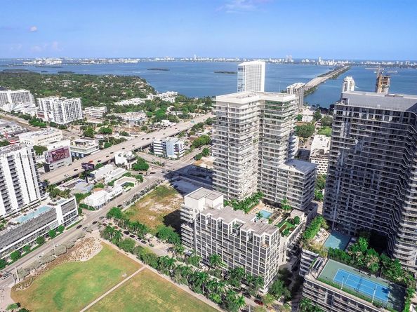 3470 E Coast Ave PH202, Miami FL 33137