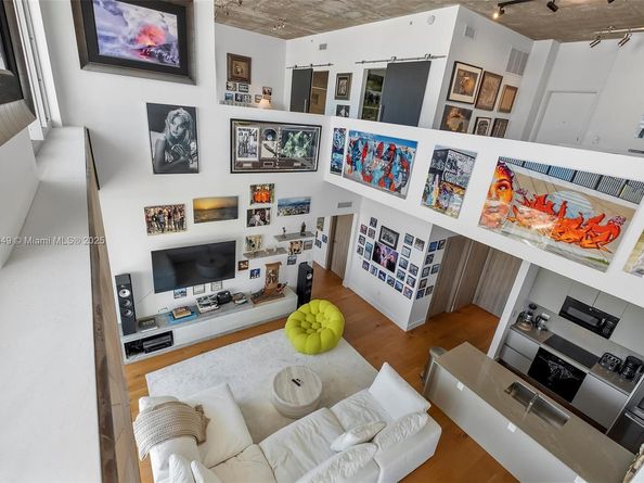 3470 E Coast Ave PH202, Miami FL 33137