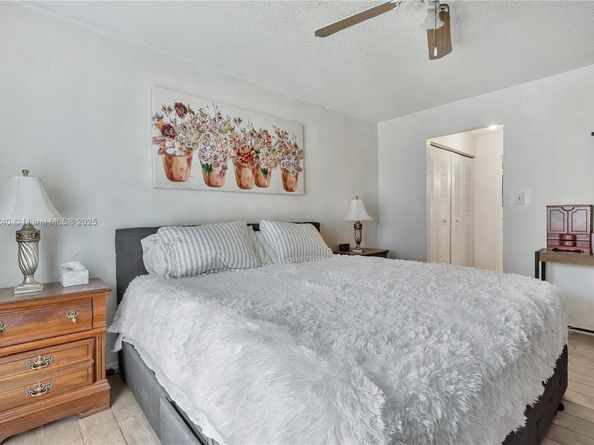 5805 Washington St 17, Hollywood FL 33023
