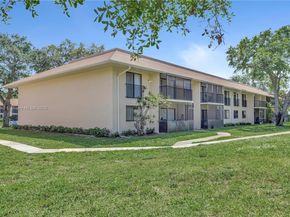 5805 Washington St 17, Hollywood FL 33023
