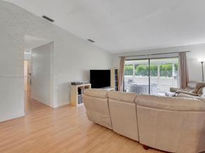 10 Afton Pl, Boynton Beach FL 33426