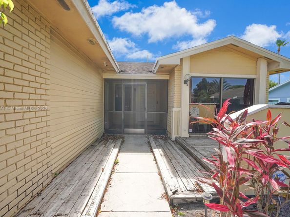 10 Afton Pl, Boynton Beach FL 33426