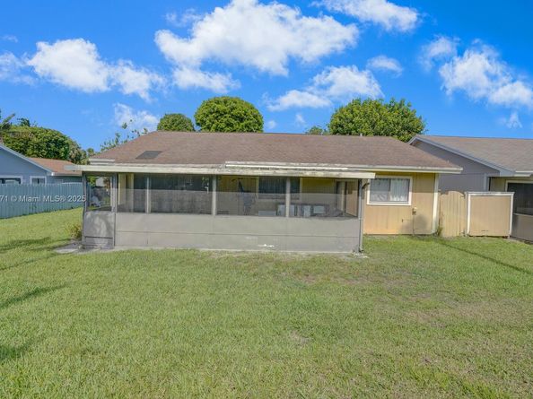 10 Afton Pl, Boynton Beach FL 33426
