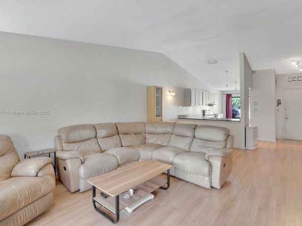 10 Afton Pl, Boynton Beach FL 33426