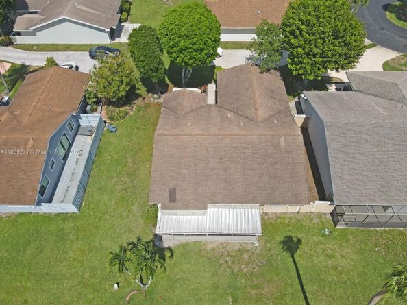 10 Afton Pl, Boynton Beach FL 33426