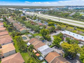 20509 NW 15 Ave 52, Miami Gardens FL 33169