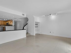 20509 NW 15 Ave 52, Miami Gardens FL 33169