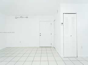 576 NW 114th Ave 203, Sweetwater FL 33172