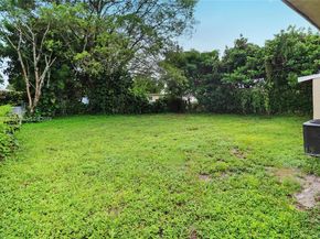 2768 NW 5th St, Pompano Beach FL 33069