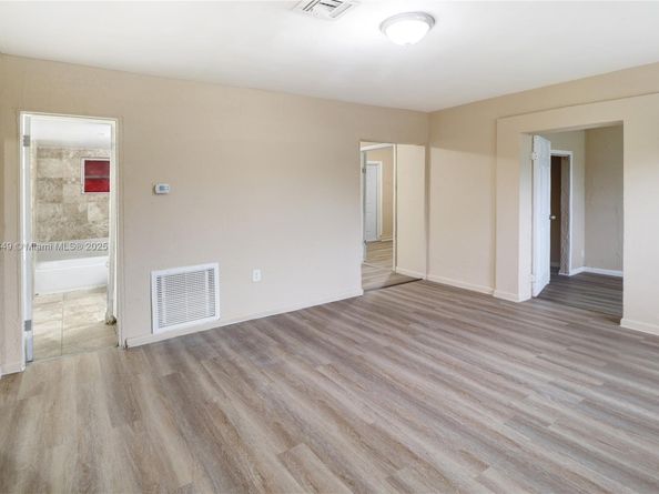 2768 NW 5th St, Pompano Beach FL 33069
