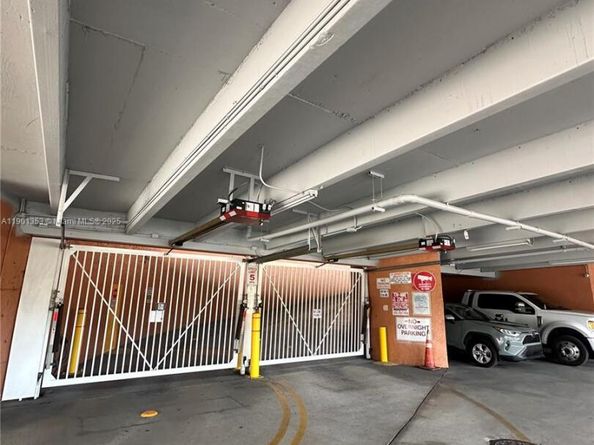 199 SW 12th Ave 519B, Miami FL 33130