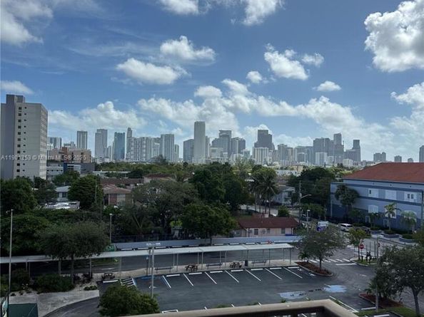 199 SW 12th Ave 519B, Miami FL 33130