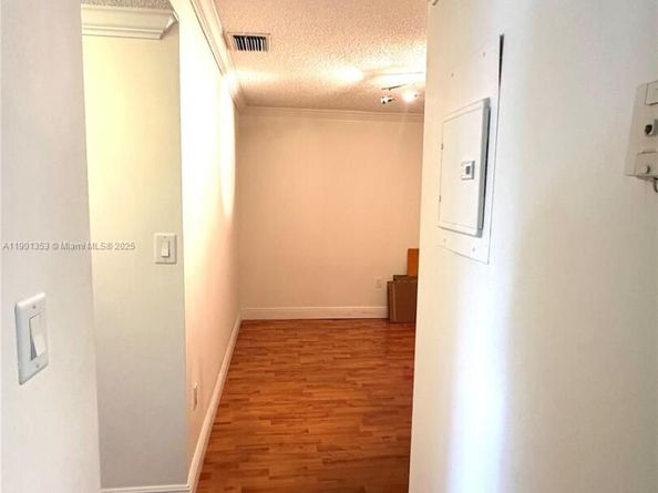 199 SW 12th Ave 519B, Miami FL 33130