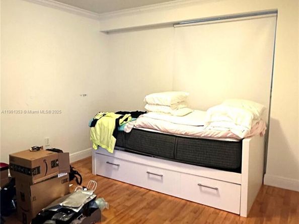 199 SW 12th Ave 519B, Miami FL 33130