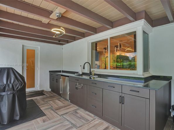 2156 NE 187th St, North Miami Beach FL 33179