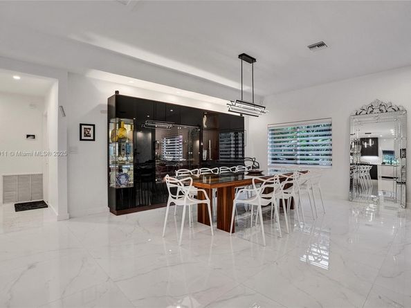 2156 NE 187th St, North Miami Beach FL 33179