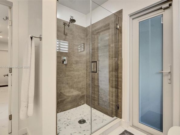 2156 NE 187th St, North Miami Beach FL 33179