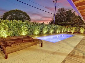 2156 NE 187th St, North Miami Beach FL 33179