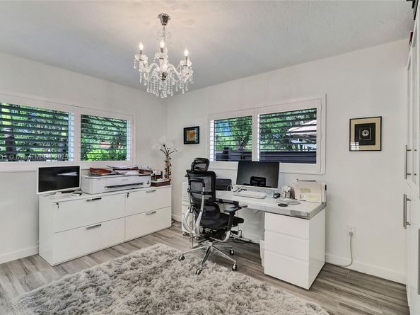 2156 NE 187th St, North Miami Beach FL 33179