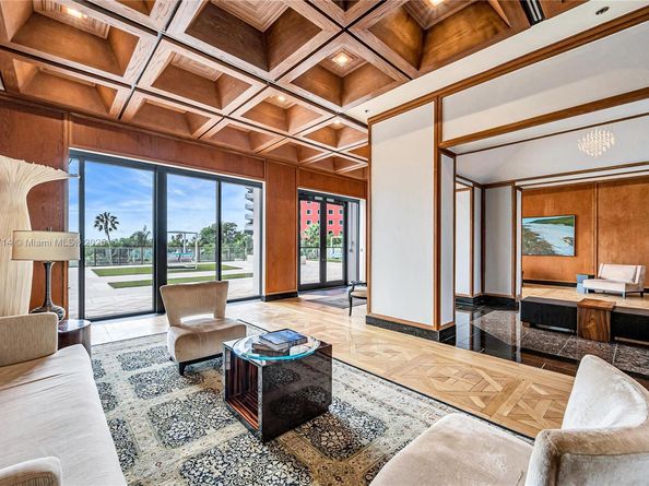 1581 Brickell Ave 1204, Miami FL 33129