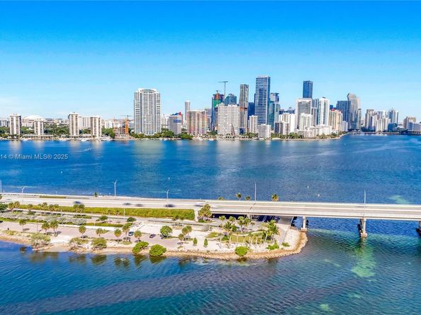 1581 Brickell Ave 1204, Miami FL 33129