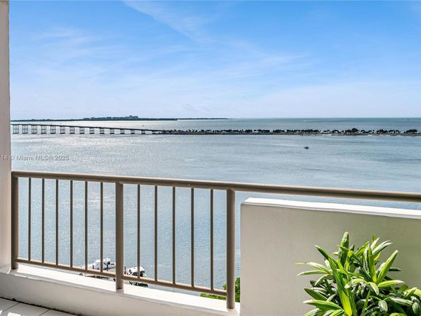 1581 Brickell Ave 1204, Miami FL 33129