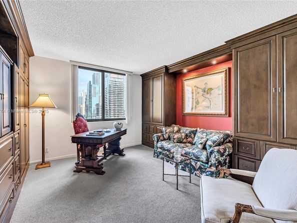 1581 Brickell Ave 1204, Miami FL 33129