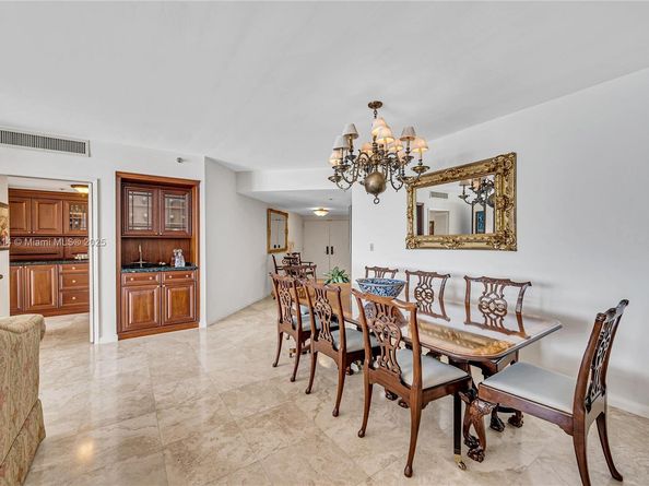 1581 Brickell Ave 1204, Miami FL 33129