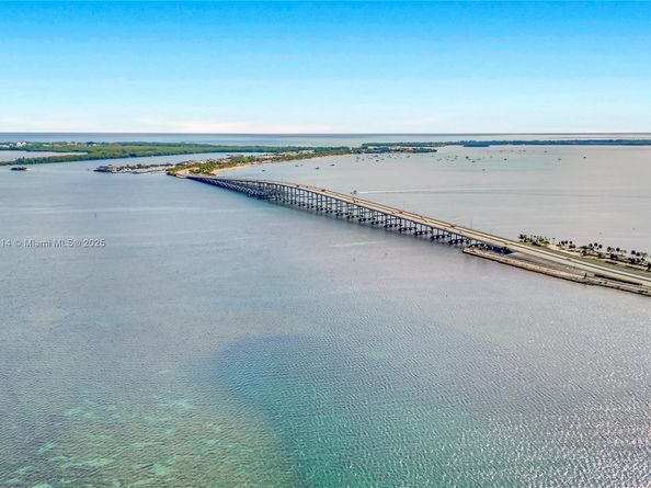 1581 Brickell Ave 1204, Miami FL 33129